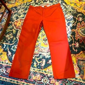 Urban chic Levi’s chinos in burnt orange. 36 waist 32 length.